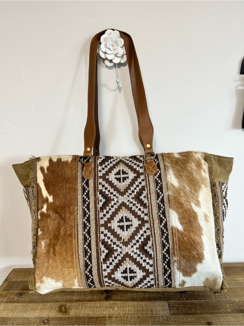 Myra Bag Western Cowhide Weekender Leather Duffle Travel Carry On Boho Cowgirl - Picture 11 of 11